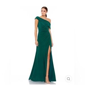 Ieena for Mac Duggal, emerald green size 2 dress